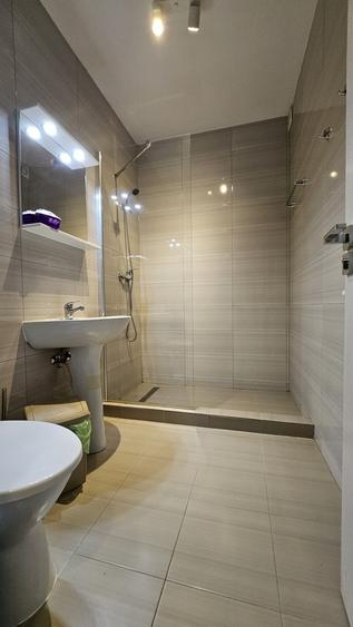 Mamaia Nord - Ap. 2 cam et 2/3 , mobilat si utilat +loc de parcare - 18