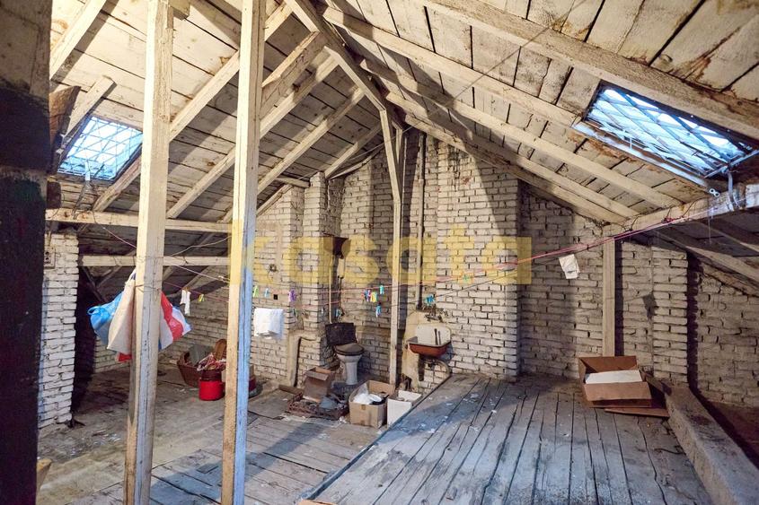 CASĂ CLASICĂ DE VANZARE CU POTENȚIAL PREMIUM ÎN ZONA 1 MAI - 39