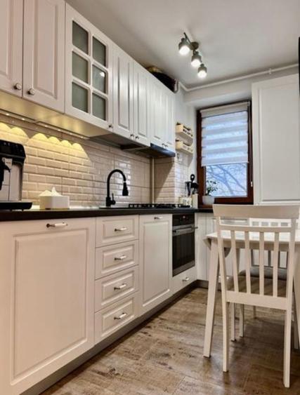 Apartament modern, renovat recent, 2 camere, parcare inclusa - 12