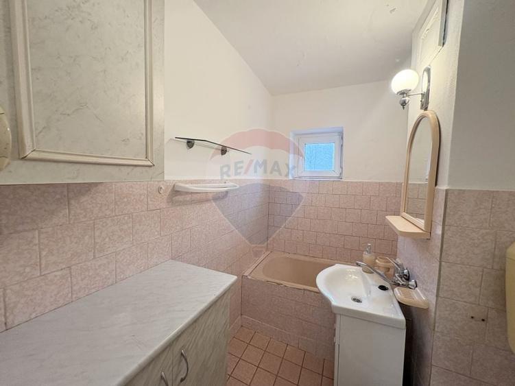 Apartament cu 2 camere de închiriat în Micalaca zona 300 - 11