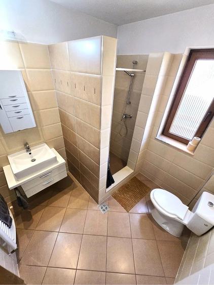 Casa spatioasa cu 4 camere P + M | Teren 1.000 mp - 12