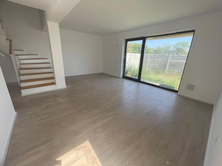 Compelx de case tip duplex in zona Parfumului. An 2023. Comision 0 - 1