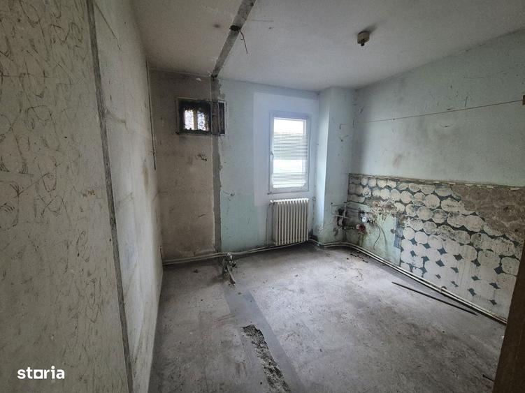 Vand apartament 2 camere Micro 1 - 1