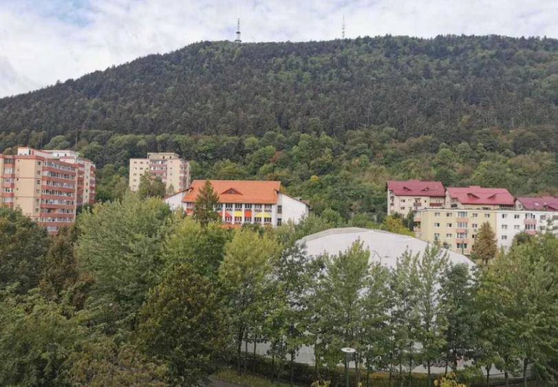 Apartament 2 camere, decomandat - zona Racadau - 5