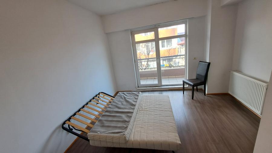 APARTAMENT 3 CAMERE - SUPRAFATA GENEROASA - 33