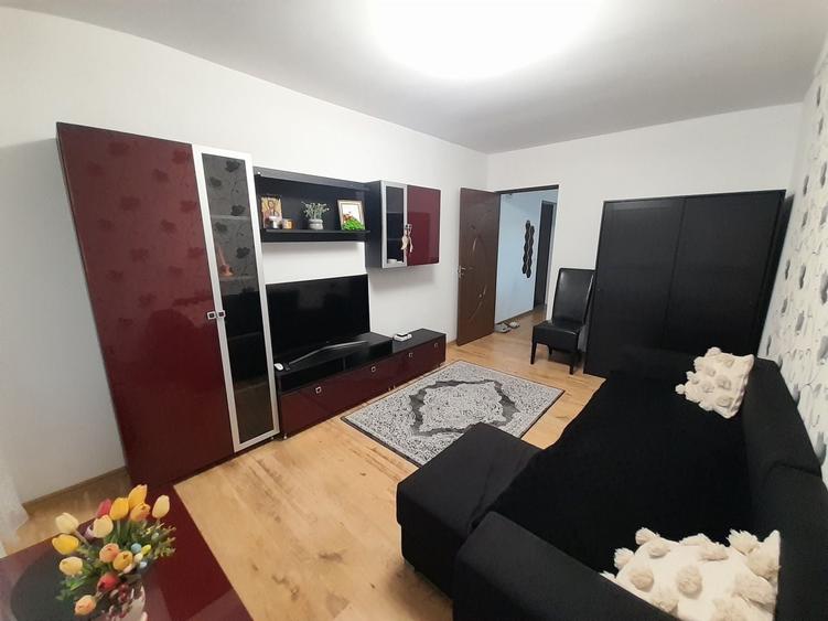 Inchiriez apartament 2 camere zona Zahana - 3