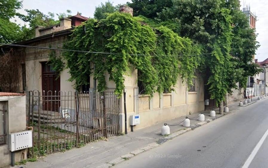 Teren 400 mp poziție excelentă în centrul capitalei, zona A - 1