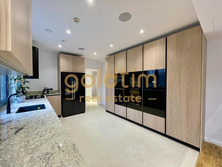 UNICA/ABSOLUT SUPERBA/ VILA INDIVIDUALA/IANCU NICOLAE/CURTE GENEROASA - 55