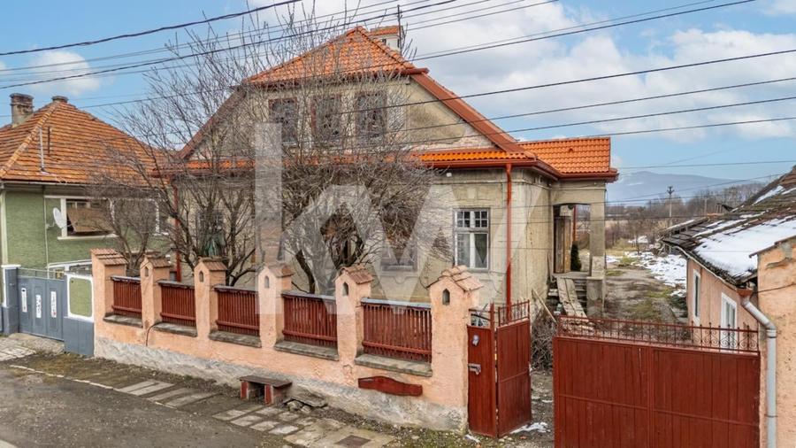 Proiect de restaurare langa Cetatea Prejmer,  casa si teren de 5.458 mp - 7