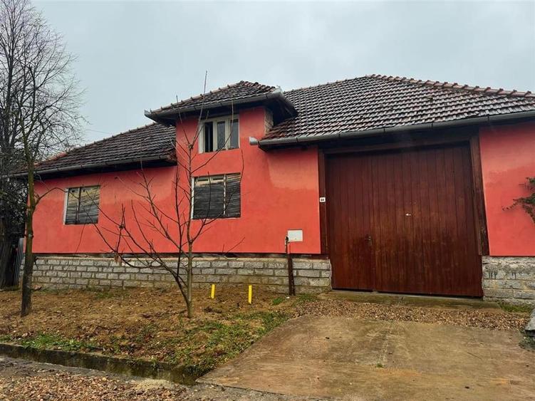 Reco Casa cu etaj in Mizies - 1