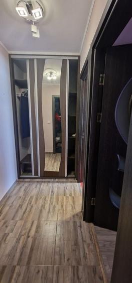 Garsoniera decomandata zona Far. - 7