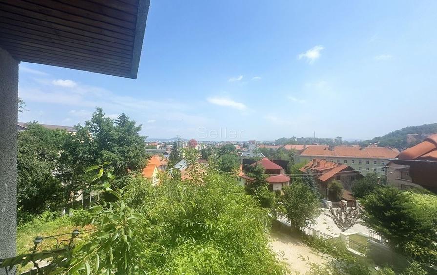 Priveliste si Proprietate Deosebite - 4