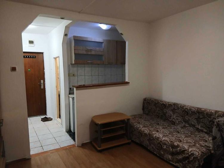 Inchiriez garsoniera in Oradea, pe strada Corneliu Coposu, la pretul de 170 . - 1