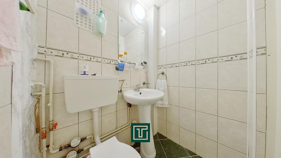 Garsonieră decomandata la 500 m de AFi si Atrium la etajul 3 - 3