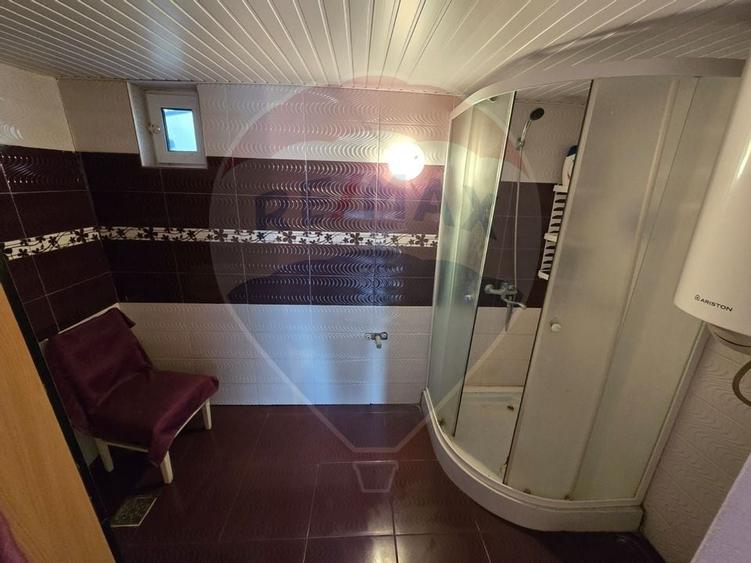 Casă / Vilă cu 6 camere de vânzare - 7