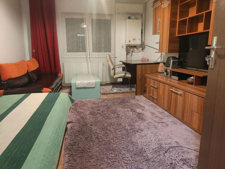 Garsoniera in Tractorul - 8