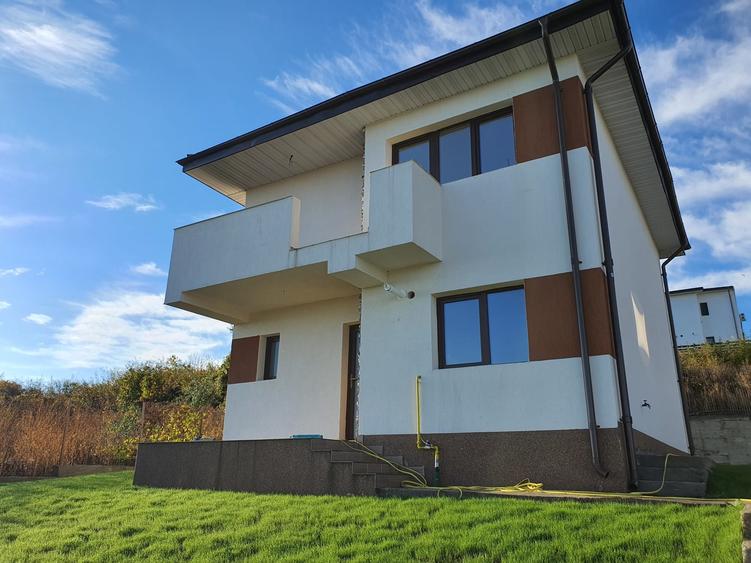 Vila individuala de vanzare in zona Valea Adanca - 1