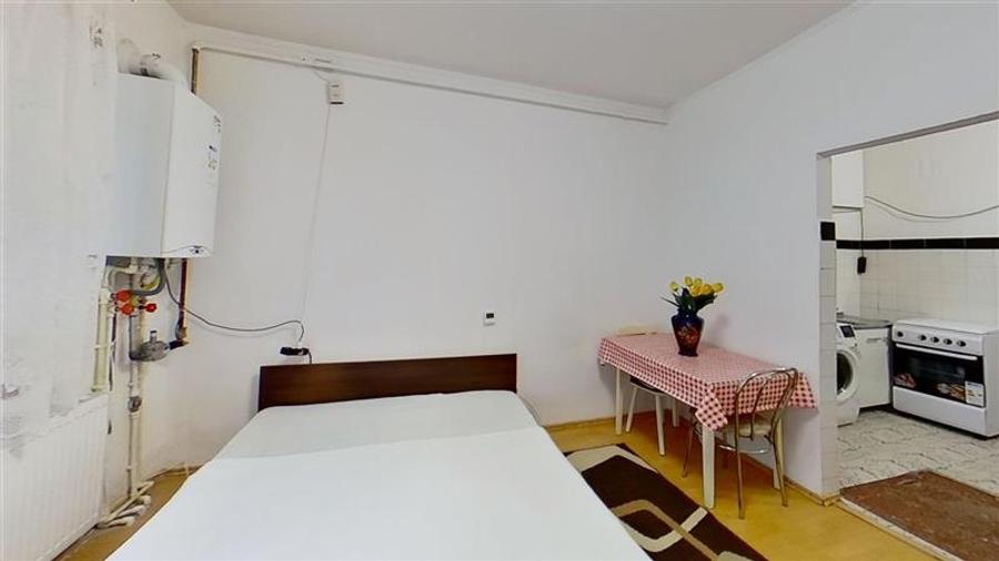 TUR 3D! Garsoniera practica,Central: vis-a-vis de Universitatea Transilvania,Bra - 6