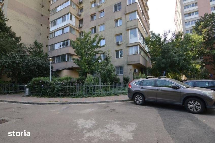 Garsonieră semidecomandată în Titan