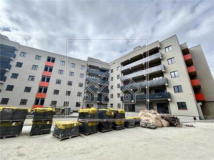 Apartament de vanzare in Sibiu - 3 camere, 2 bai, decomnadat - 1