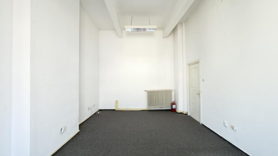 Spatiu Birou de Inchiriat  Metrou Universitate 29 MP Paza 24/7 - 4