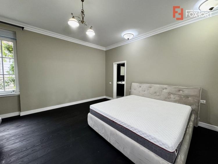 Apartament deosebit, 3 camere, zona Central – Bld. C.D. Loga - 24