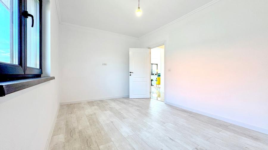 Casa eficienta energetic cu teren 500 mp in Harman - 15