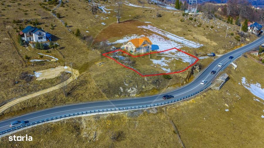 Teren intravilan CU PRIVELISTE DE POVESTE- Fundata- Romania - 3