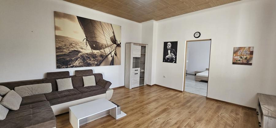 Inchiriez casa singur in curte situata in zona Negoi - 3