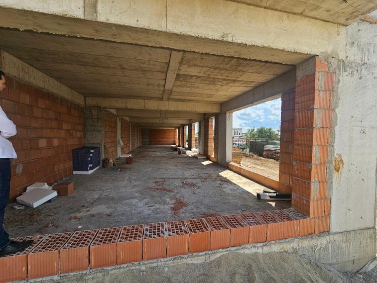 Spatiu Comercial stradal 120 mp | De Inchiriat | 10 locuri de parcare - 3