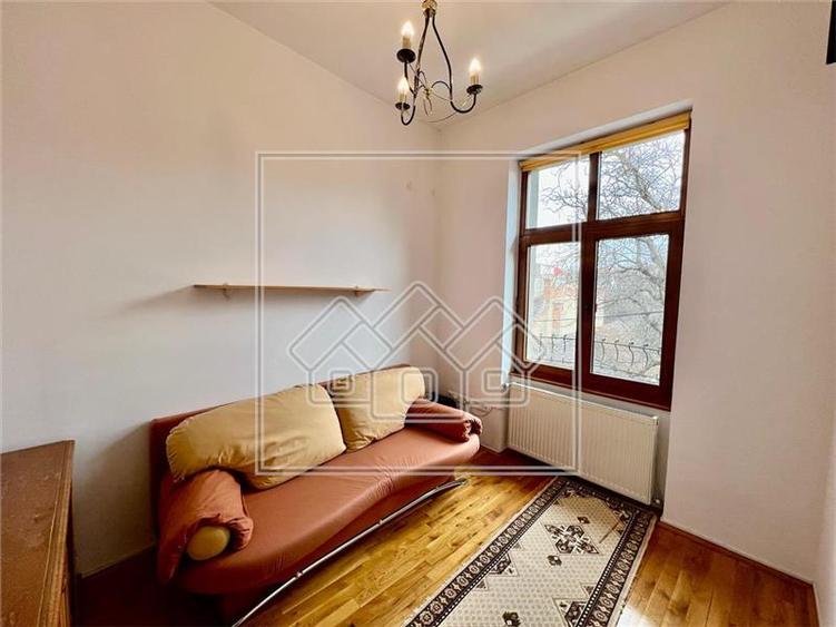 Apartament de vanzare - 67 mp, terasa mare - Zona buna - 7