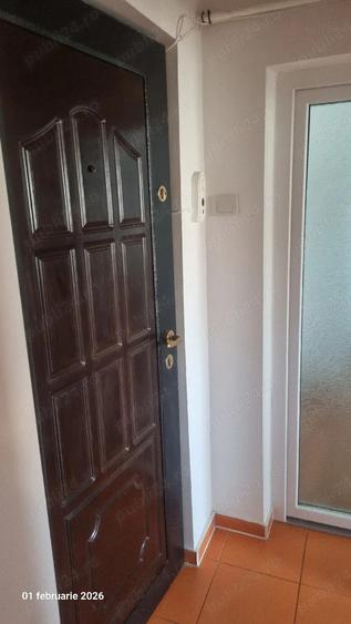 Inchiriez garsoniera - 2