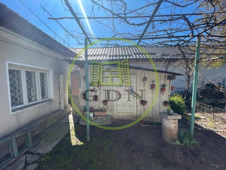 Casa parter bilaterala cu teren de 401mp si toate utilitatile in Catargiu - 4