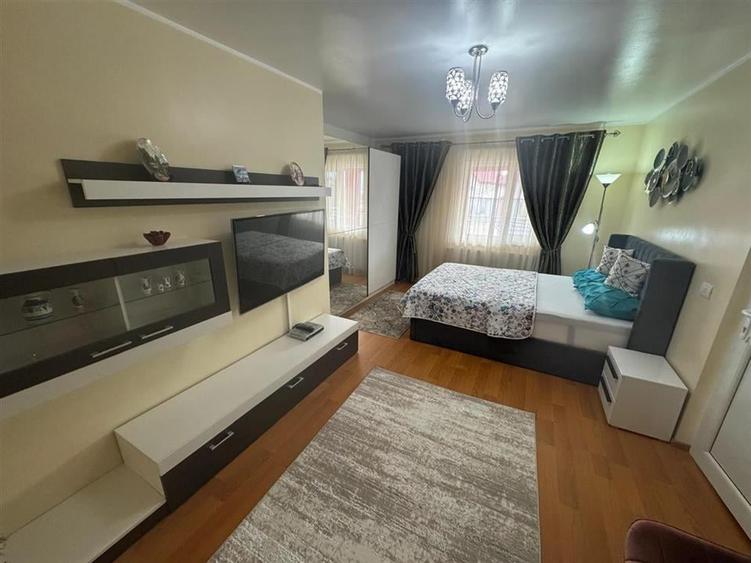 Garsoniera 45 mp (FACTURI INCLUSE), curte+ foisor, parcare - 4