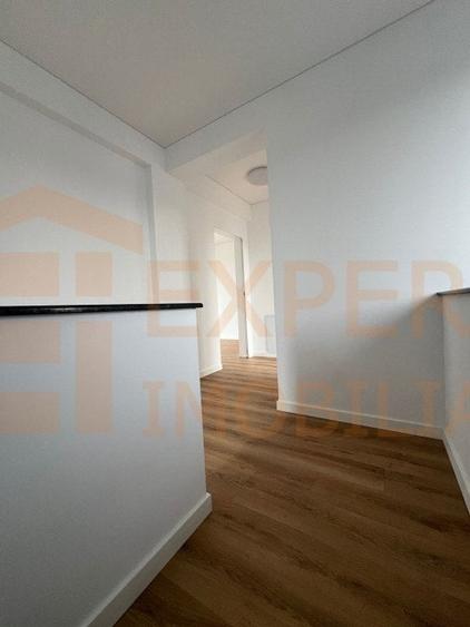 Casa P+1, situata in zona PALAZU MARE - 14