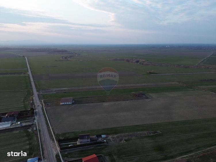 Spațiu comercial, în Boțârlău