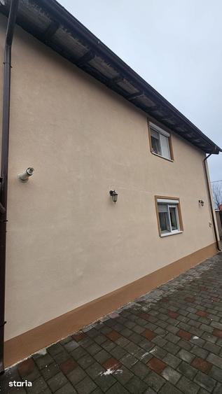 Casă cu 3 camere cu Teren 260 Mp în Malu Mare
