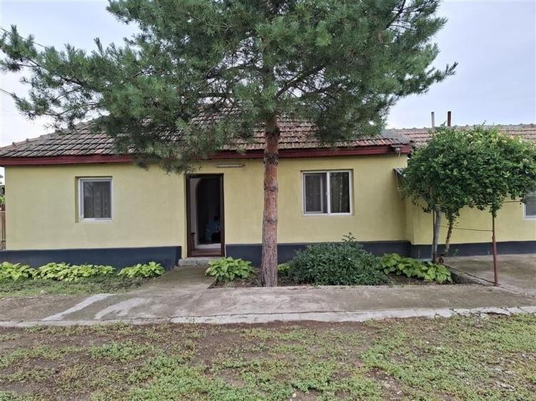 Casa Gugesti, sat Oreavu, 1870 mp teren - 1