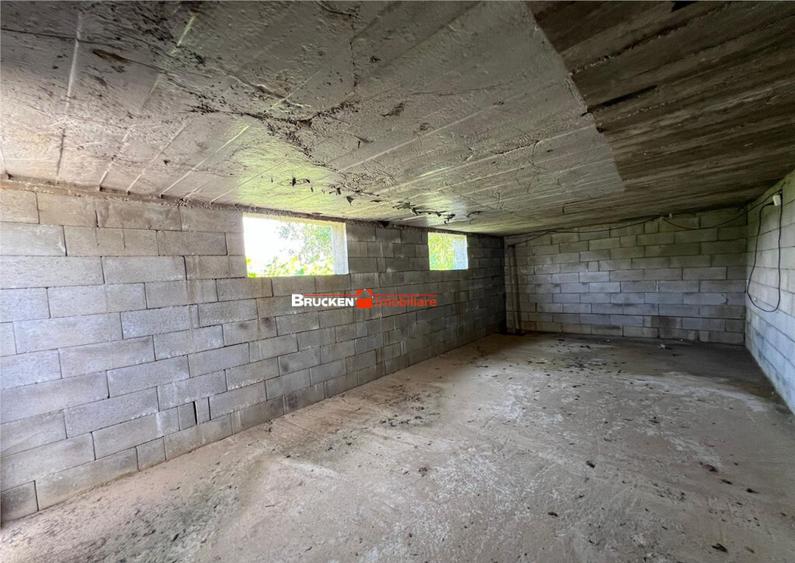 Casa de in zona centrala din Petreu - 22