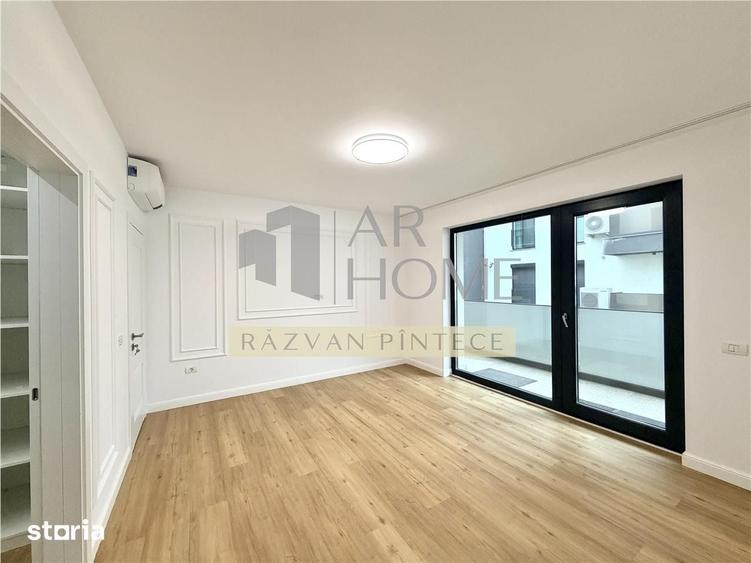 Apartament cu 4 camere decomandat în Blejoi