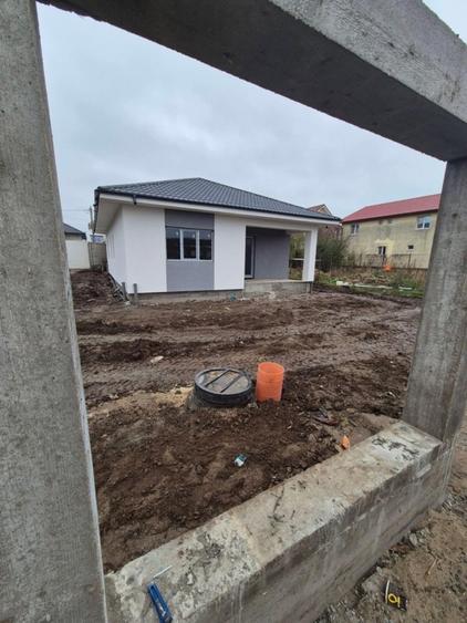 Casa moderna in Costinesti, ideala pentru locuinta sau investitie - 3