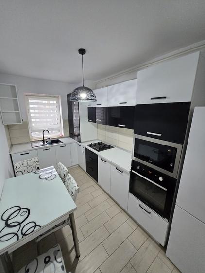 Apartament 3 camere de inchiriat Avantgarden3 - 1