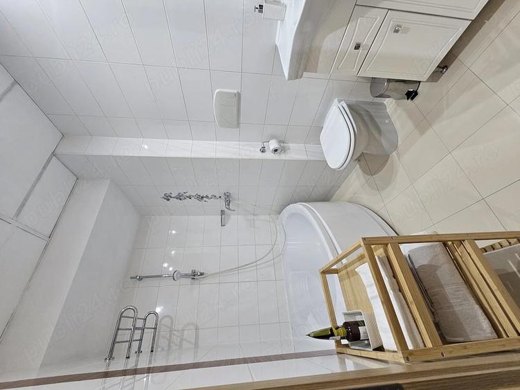 Apartament cu 2 camere decomandat în Vitan