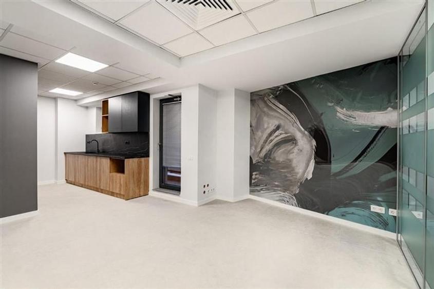 Dacia | 1 km Piata Romana | spatiu ready to move in - 6