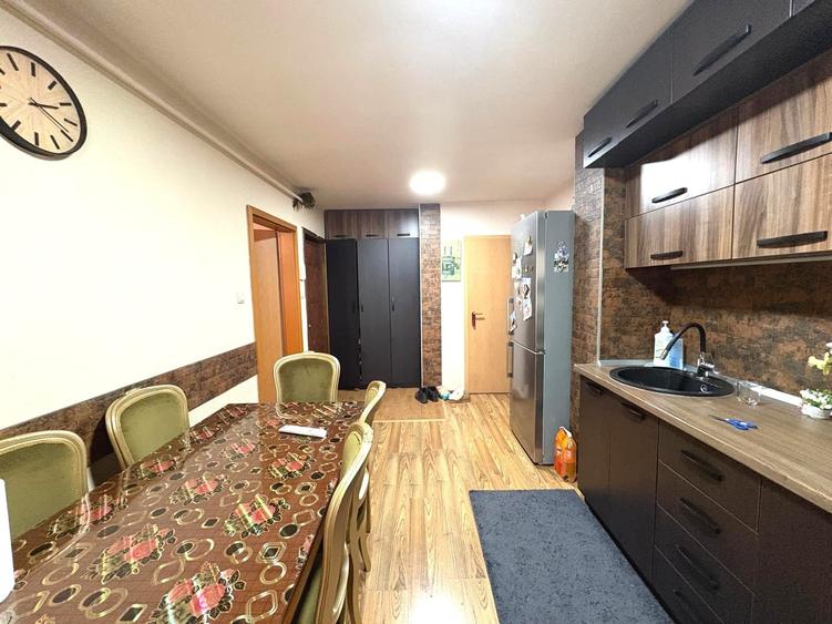 Apartament 3 camere 70mp -garaj sub bloc beci finisat 115.000eur neg - 2