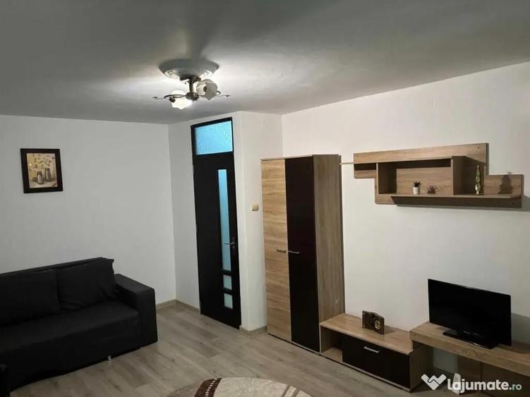 Aparatorii patriei tomesti etaj 6 - 3