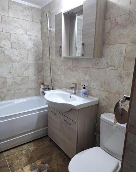 Apartament 3 camere de inchiriat CFR Str IC Bratianu - 2