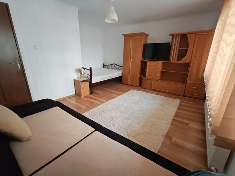 Garsoniera Trivale-Poienitei,  cf 1, parter, decomandata - 2