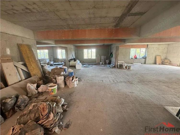 Sp com 277 mp, se poate inchiria si jumatate, bl nou, Lic Unirea - 16