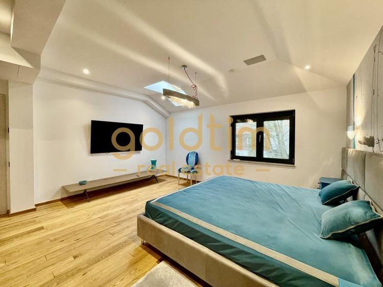 UNICA/ABSOLUT SUPERBA/ VILA INDIVIDUALA/IANCU NICOLAE/CURTE GENEROASA - 80